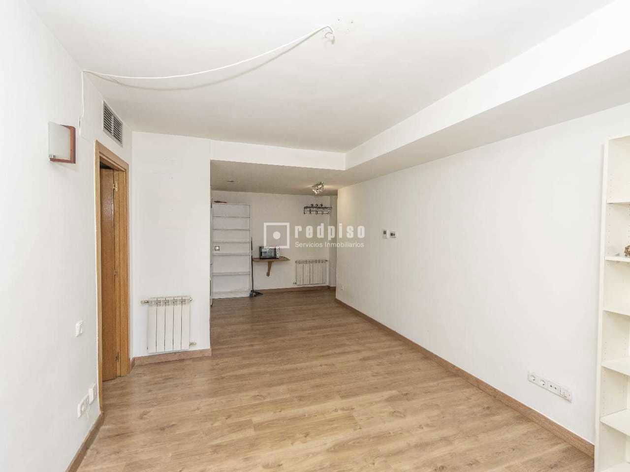 Piso en venta en calle Del Corindón, Madrid, Madrid 7/23