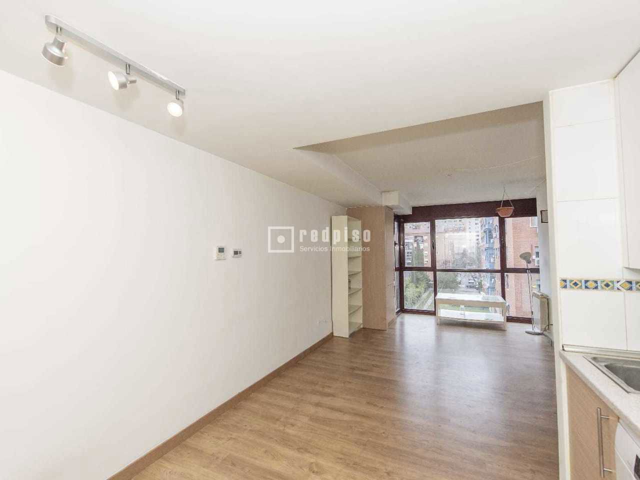 Piso en venta en calle Del Corindón, Madrid, Madrid 3/23