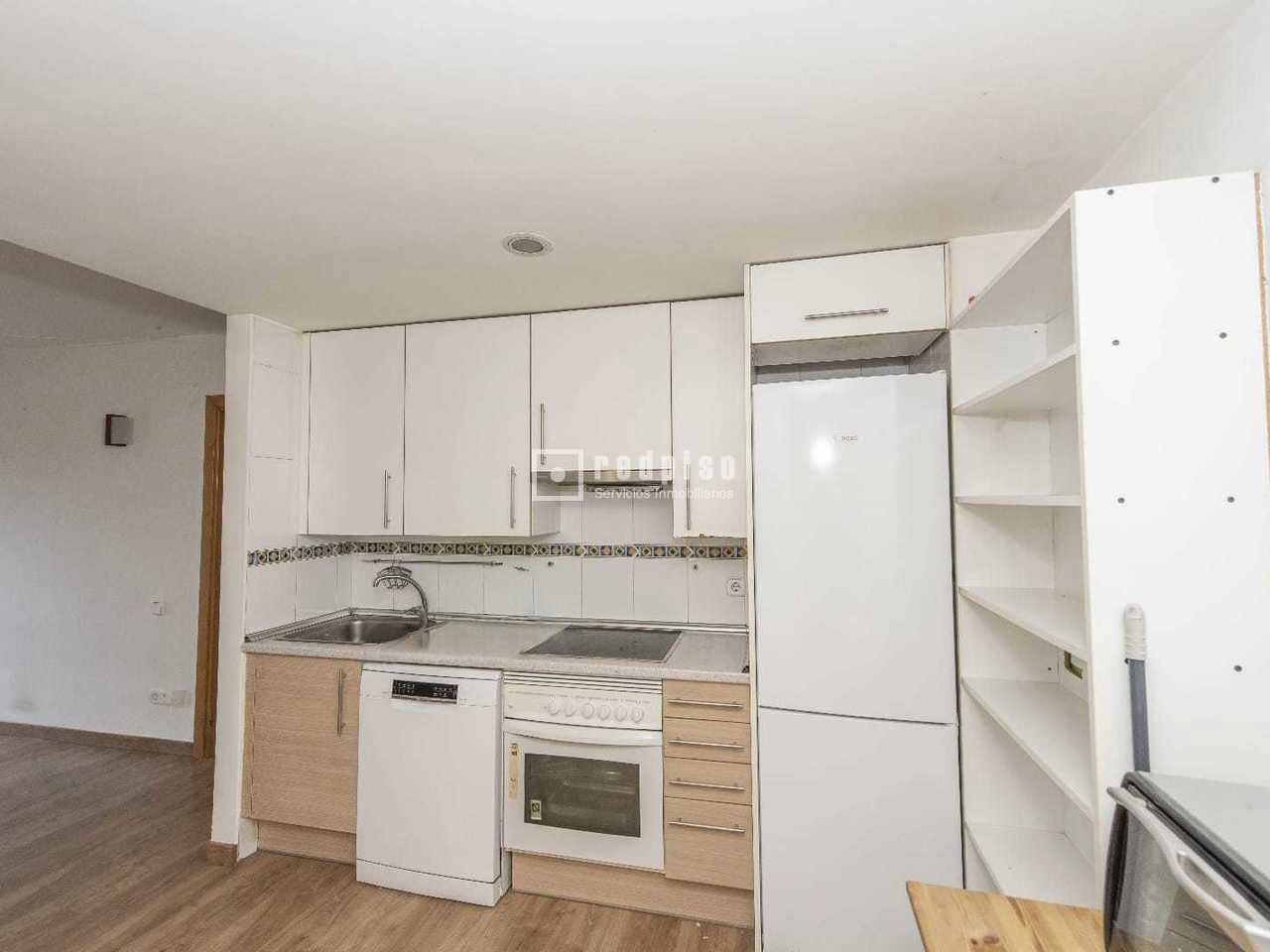 Piso en venta en calle Del Corindón, Madrid, Madrid 11/23