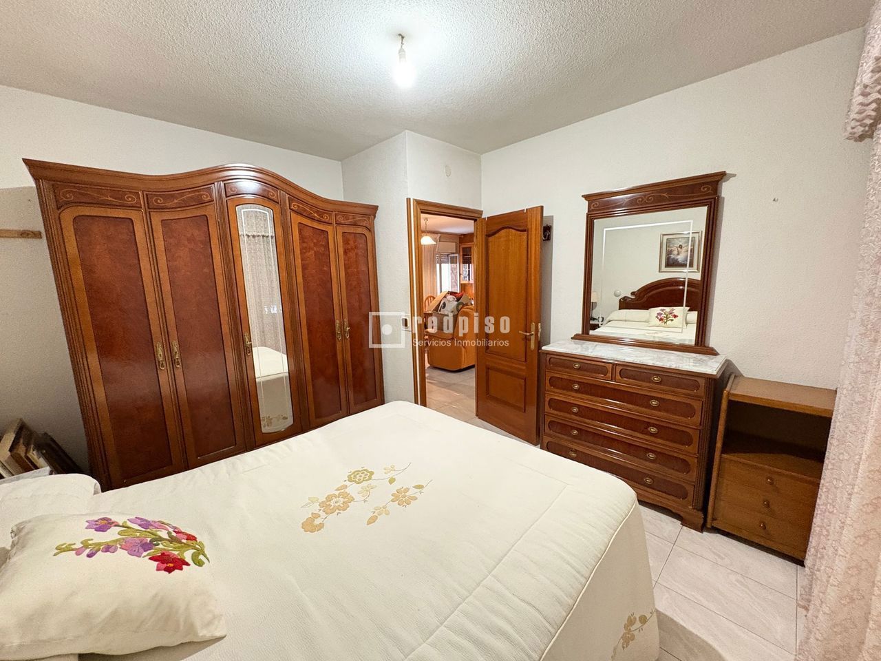 Piso en venta en calle De Godella, Villaverde, Madrid 10/15