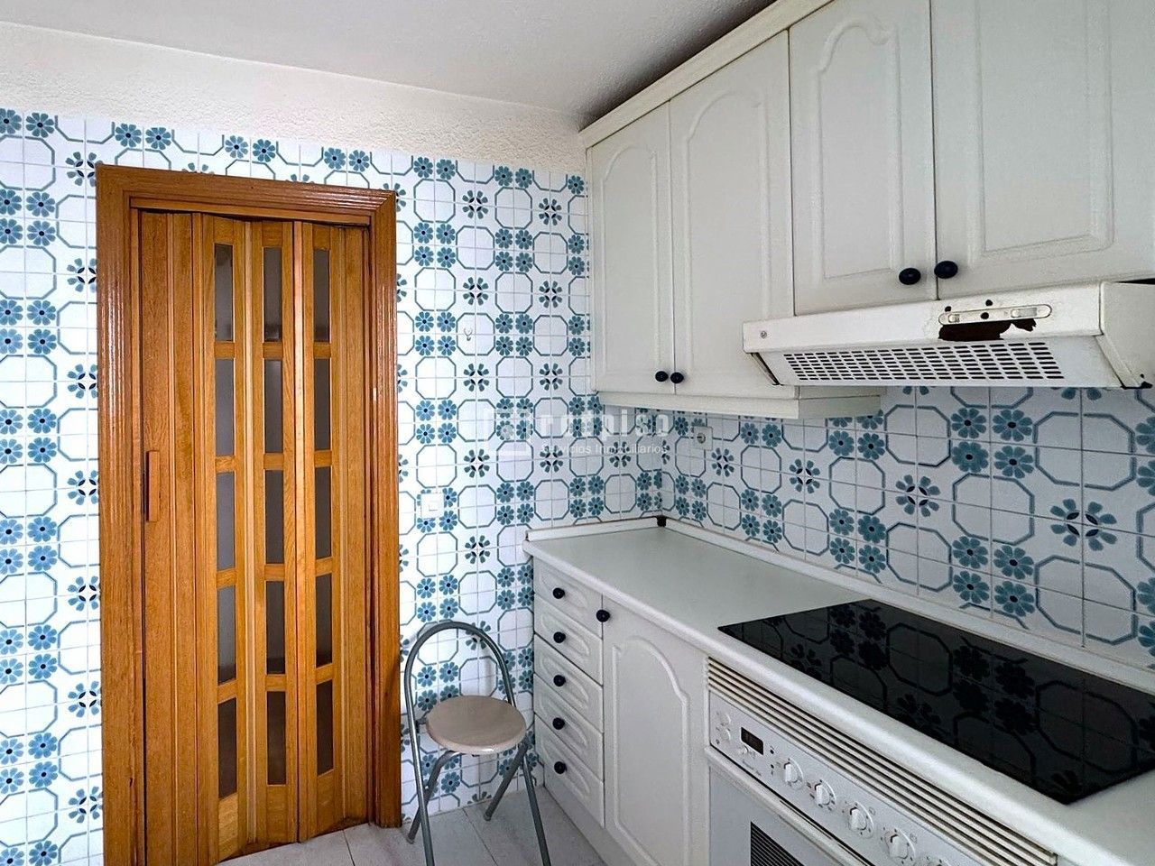 Piso en venta en  avenida de Zarauz, San Fernando de Henares, Madrid  11/13