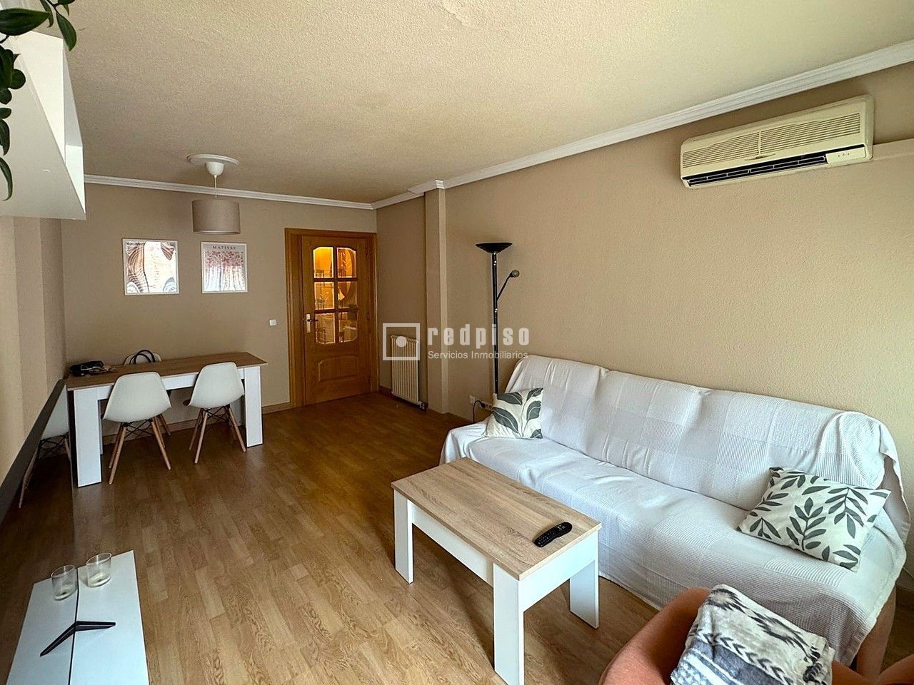 Piso en venta en  calle Motrico, San Fernando de Henares, Madrid  2/10