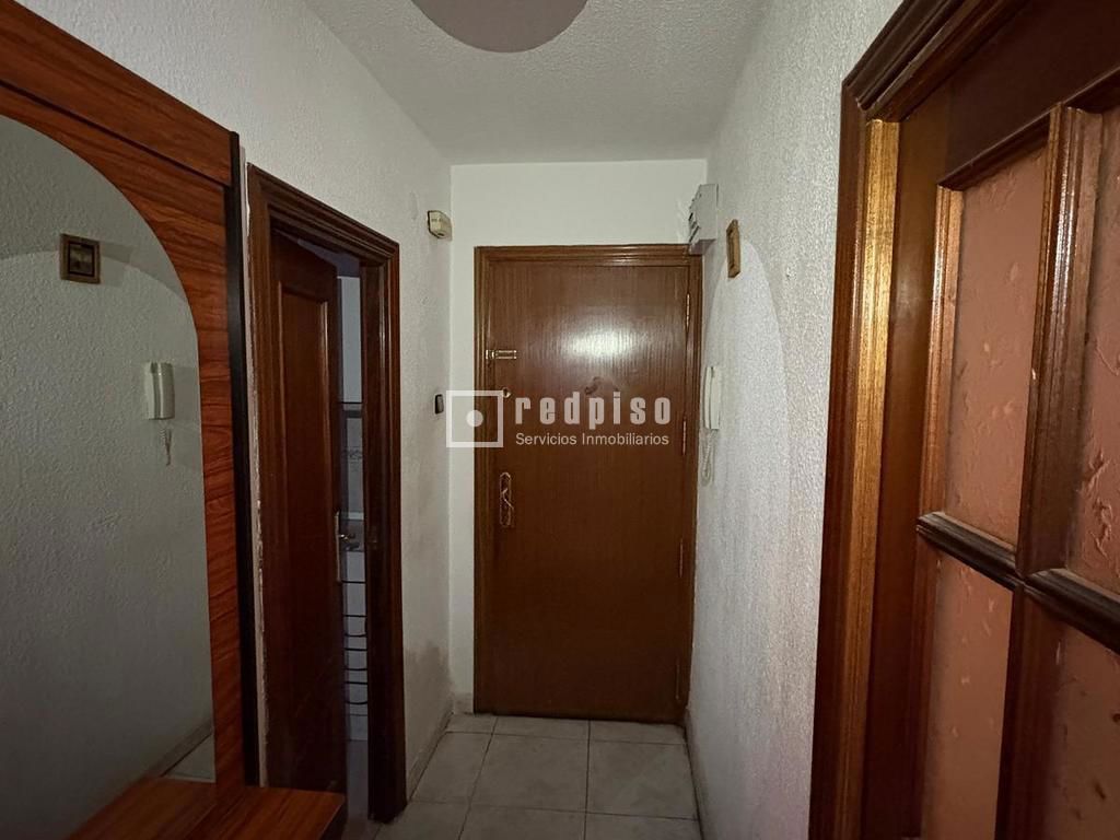 Piso en venta en calle De Benimamet, Villaverde, Madrid 4/16