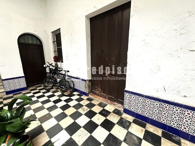 Local en alquiler en  Cádiz  3/16