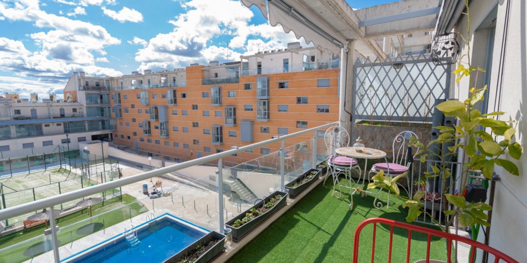 Piso en venta en  calle de El Ferrol, Arroyomolinos, Madrid  1/1