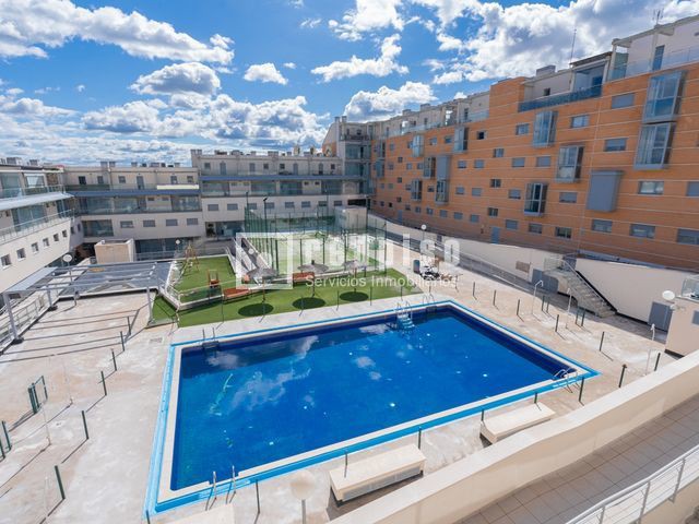 Piso en venta en calle De El Ferrol, Arroyomolinos, Madrid 6/43