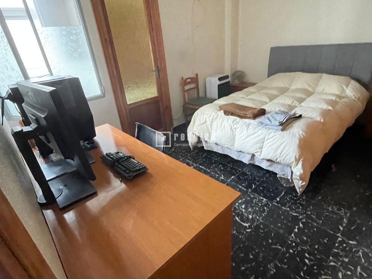 Piso en venta en  calle del Obispo Irurita, L'Olivereta, Valencia  6/11