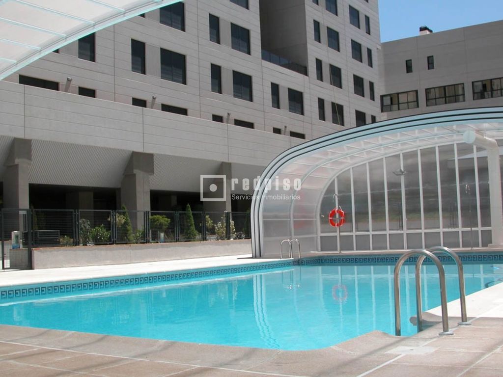 Piso en alquiler en  Coslada, Madrid  8/8