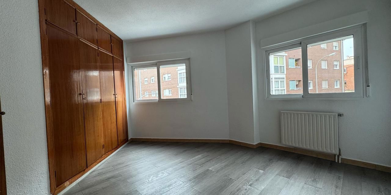 Piso en venta en  Madrid  1/1