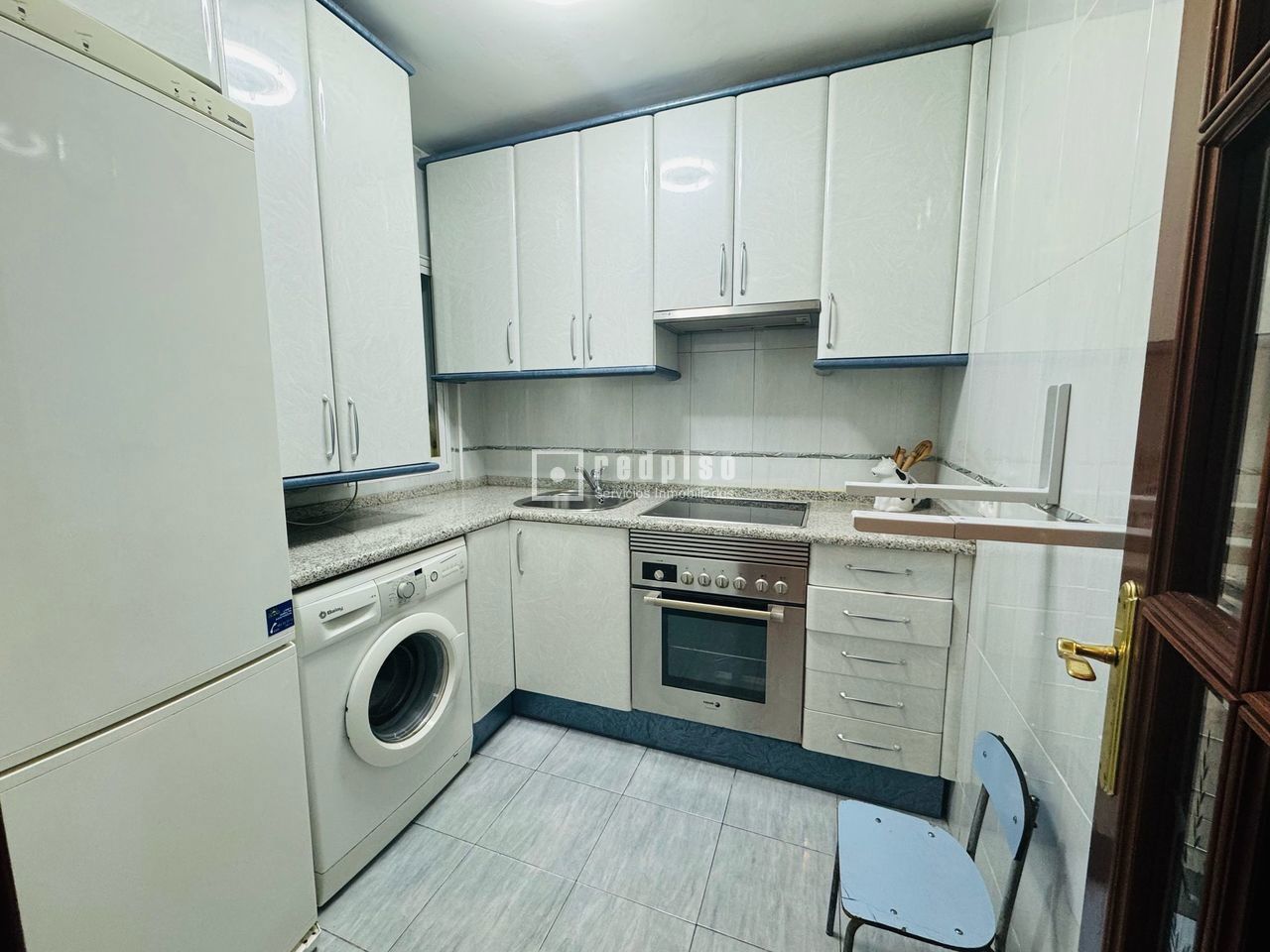 Piso en venta en  calle de La Bañeza, Fuencarral-El Pardo, Madrid  1/1