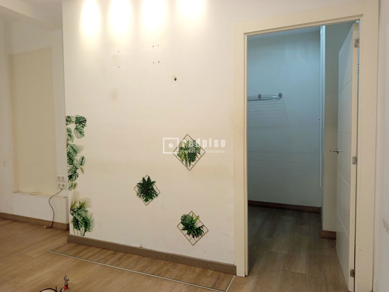 Local en venta en  calle de San Vicente de Paúl, Casco Antiguo, Sevilla  18/45