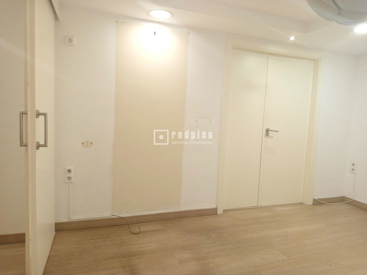 Local en venta en  calle de San Vicente de Paúl, Casco Antiguo, Sevilla  34/45