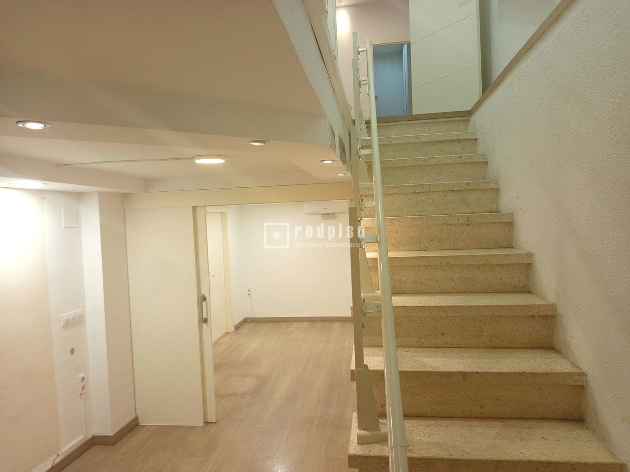 Local en venta en  calle de San Vicente de Paúl, Casco Antiguo, Sevilla  28/45