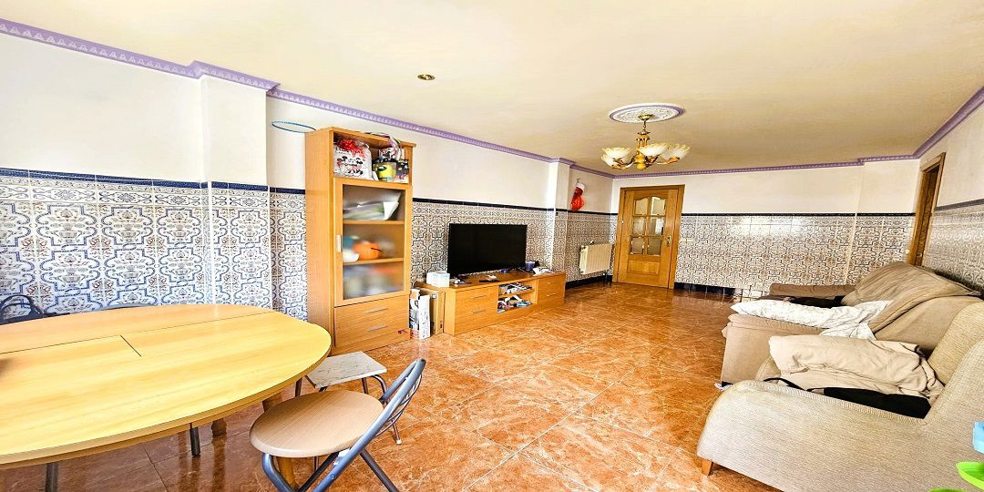 Piso en venta en  Parla, Madrid  1/1