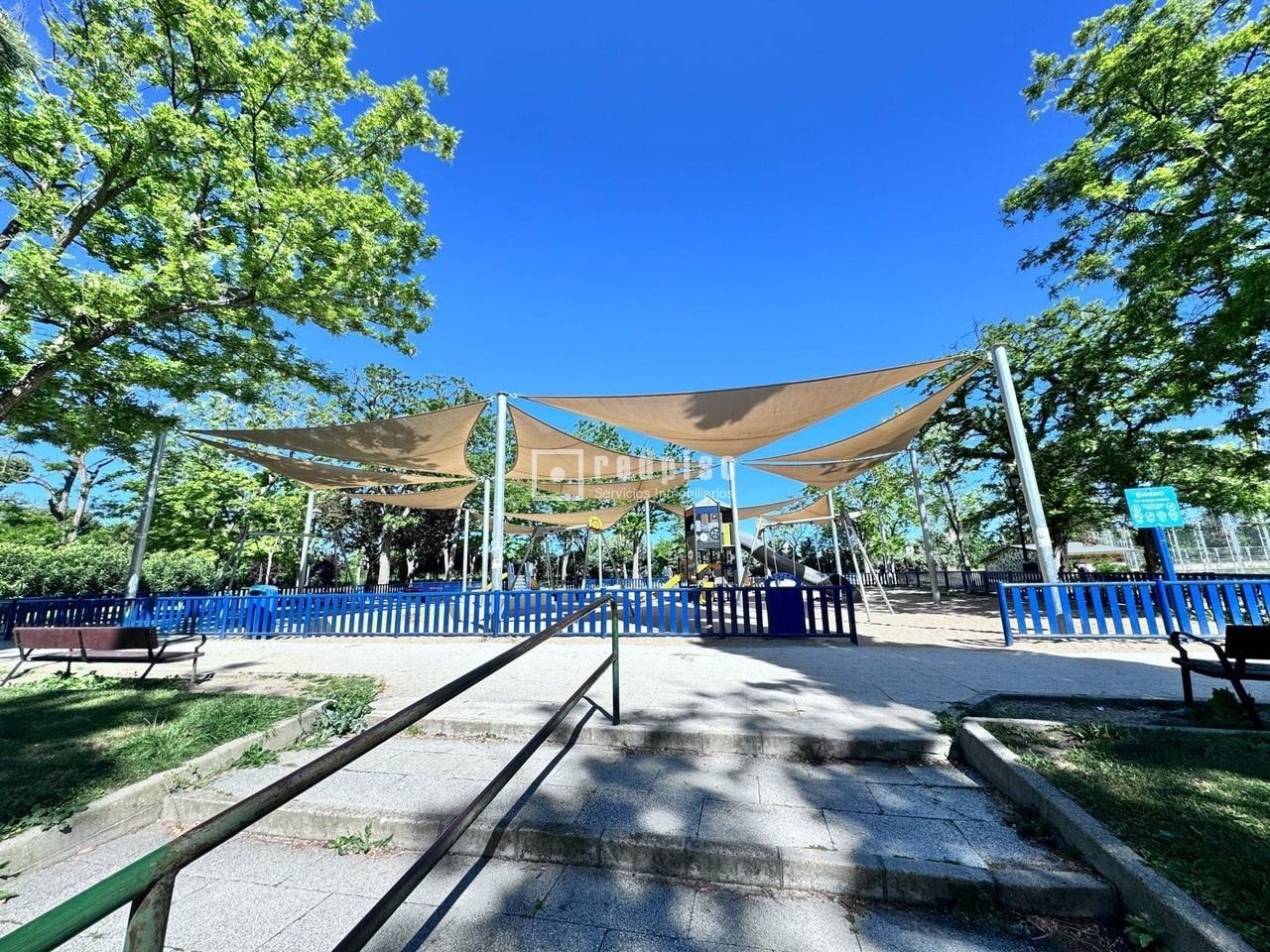 Local en venta en calle Del Parque Eugenia De Montijo, Madrid, Madrid 11/14