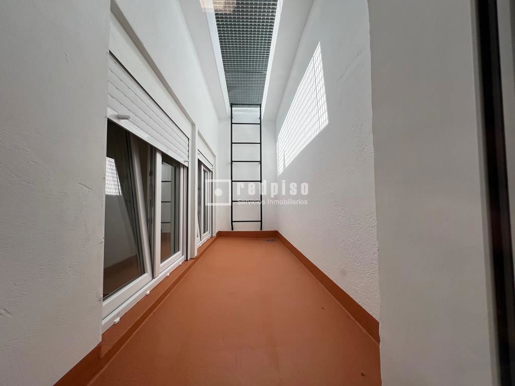 Piso en alquiler en avenida De Alberto Alcocer, Chamartín, Madrid 11/17