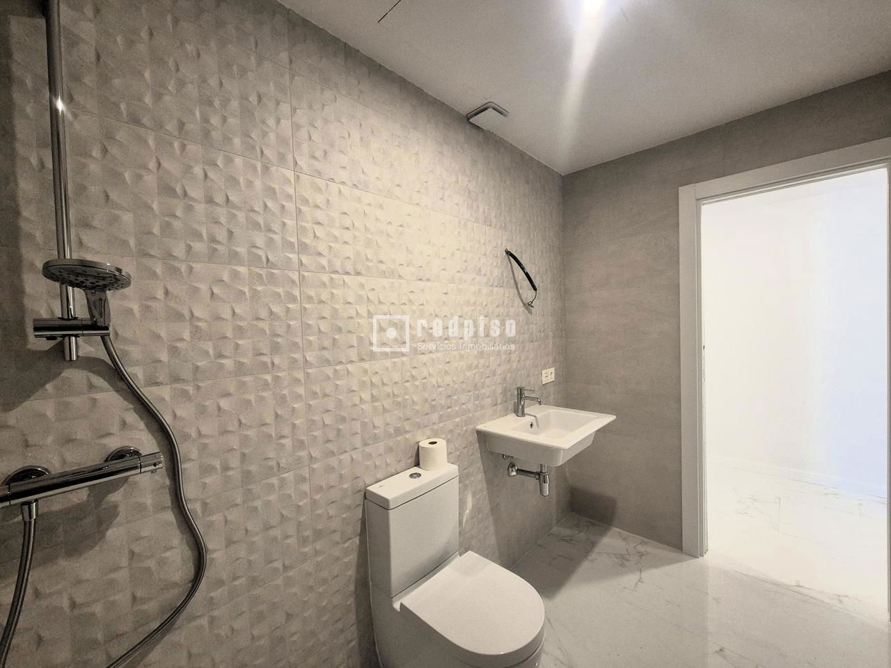 Piso en alquiler en  Sevilla  20/28