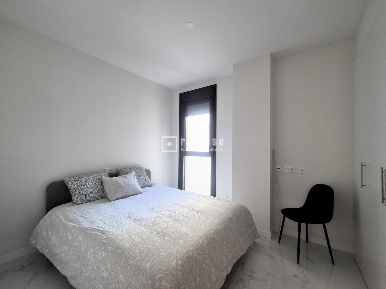 Piso en alquiler en  Sevilla  12/28