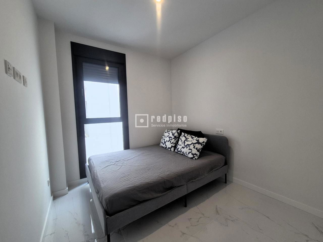 Piso en alquiler en  Sevilla  14/28