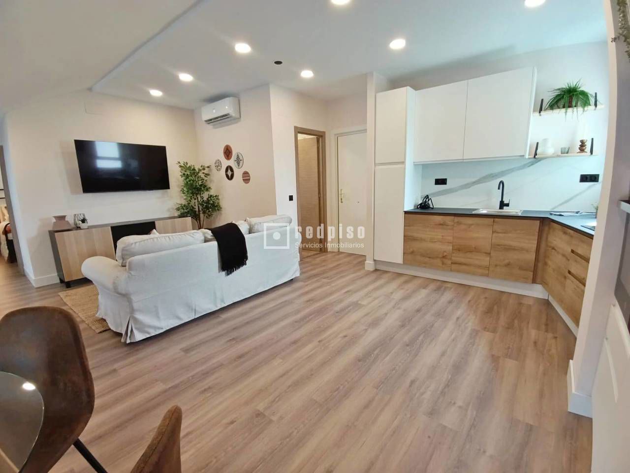 Piso en alquiler en Madrid 2/17