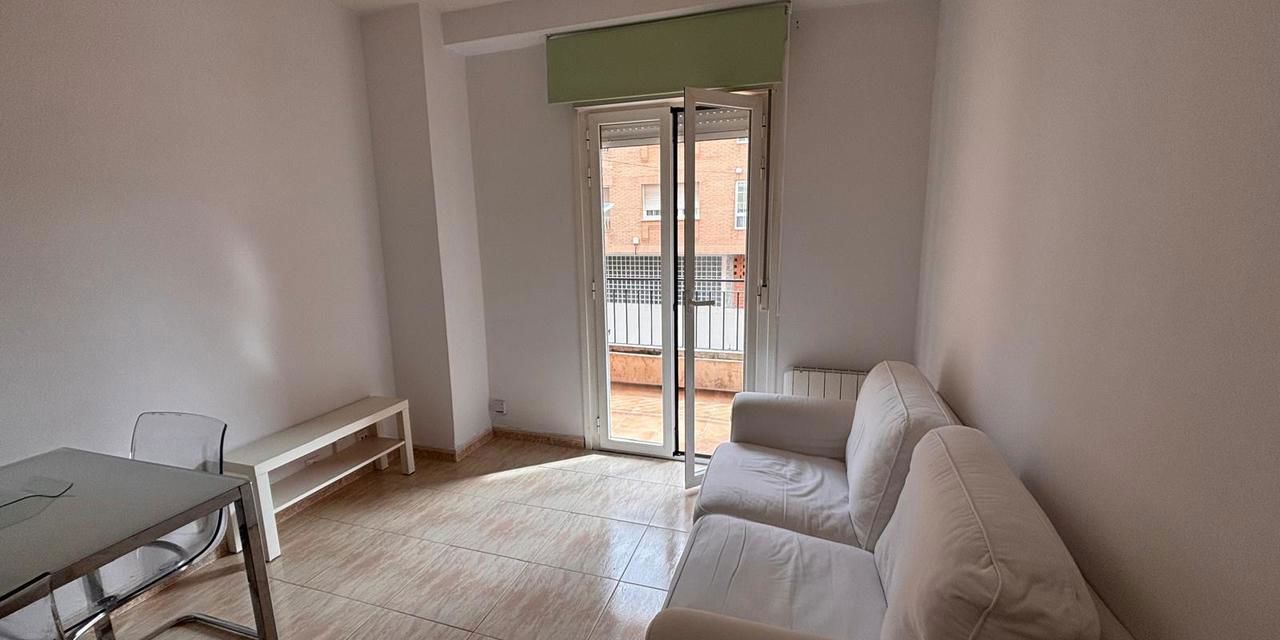 Piso en venta en  plaza de Juan de Herrera, Talavera de la Reina, Toledo  1/1