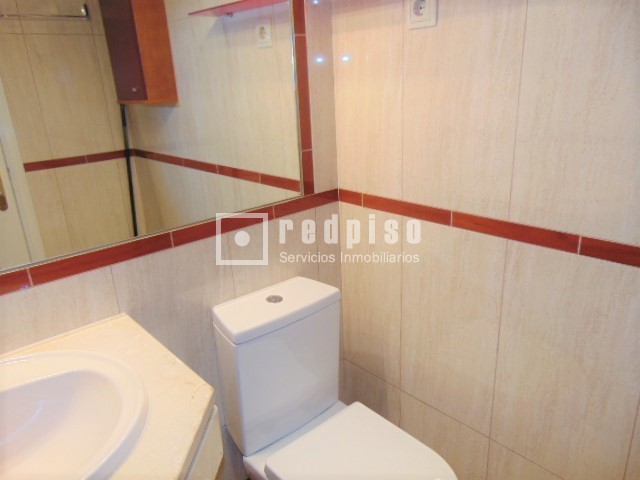 Piso en alquiler en  avenida de Isabel de Valois, Madrid  19/29