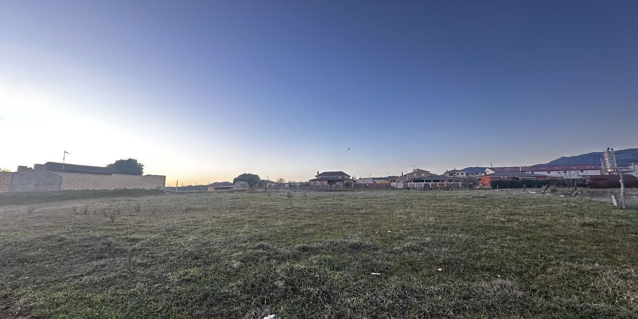 Terreno en venta en  Nombela, Toledo  1/1