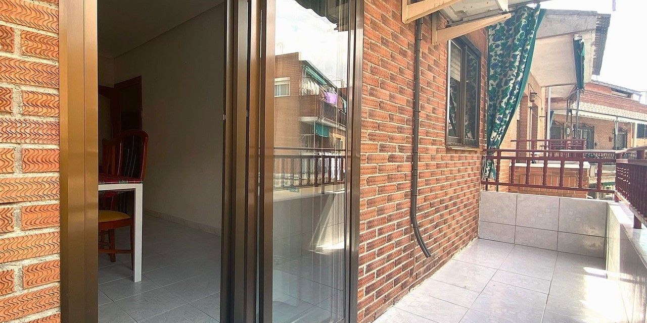 Casa en venta en  calle de Santiago, Coslada, Madrid  1/1