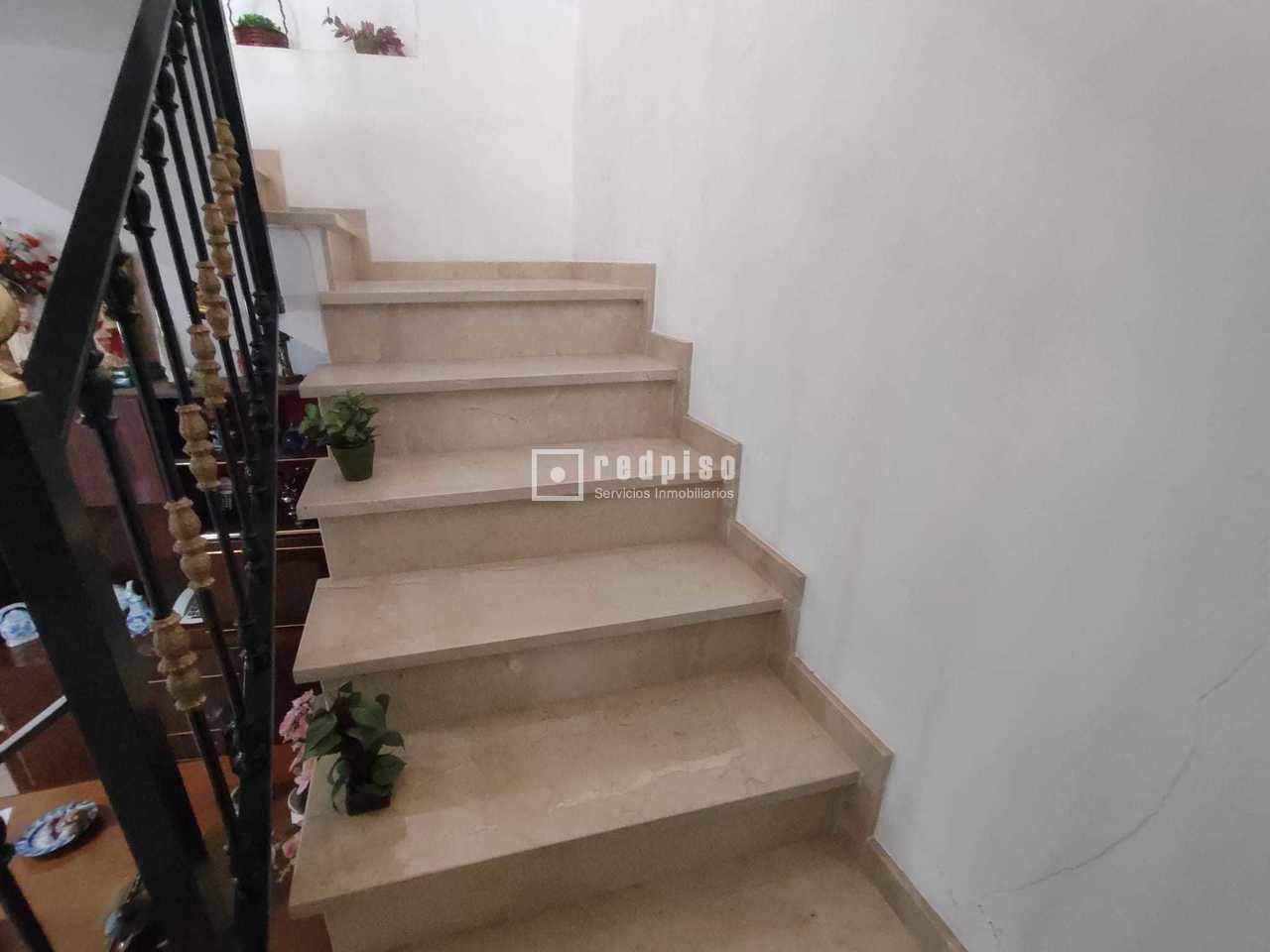 Casa en venta en  calle de Málaga, Cuevas de San Marcos, Málaga  7/24