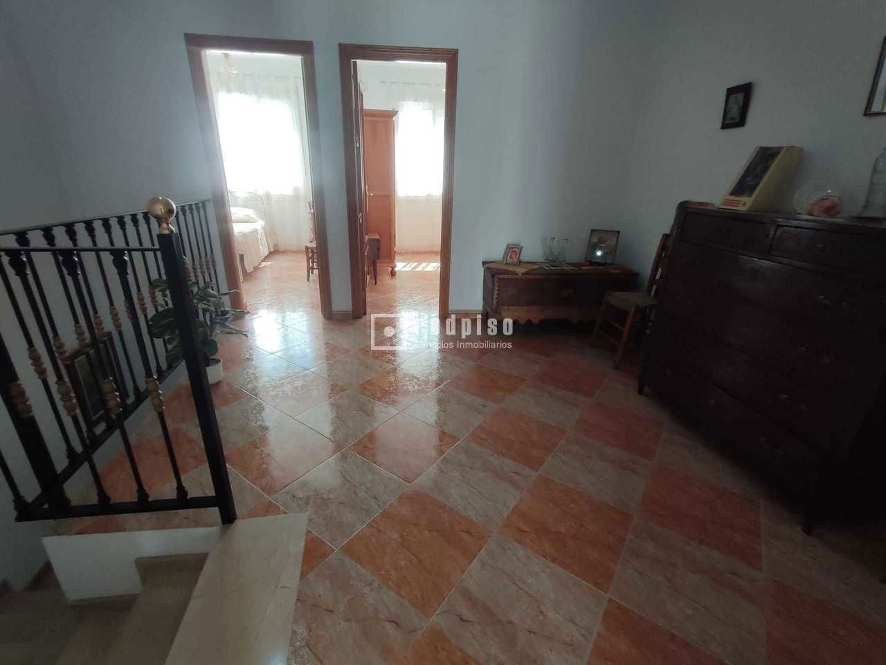 Casa en venta en  calle de Málaga, Cuevas de San Marcos, Málaga  9/24