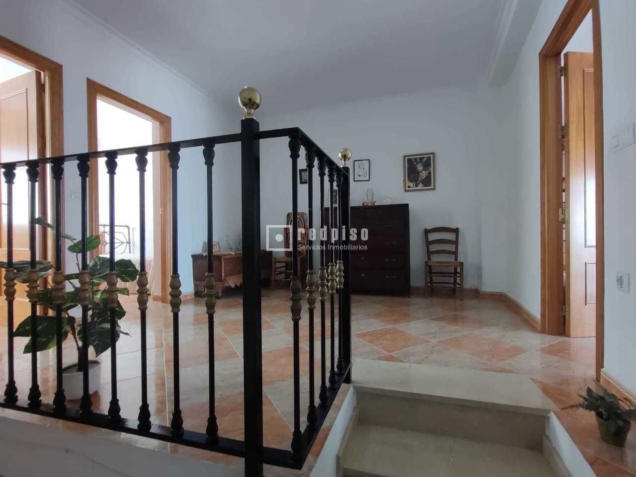 Casa en venta en  calle de Málaga, Cuevas de San Marcos, Málaga  10/24