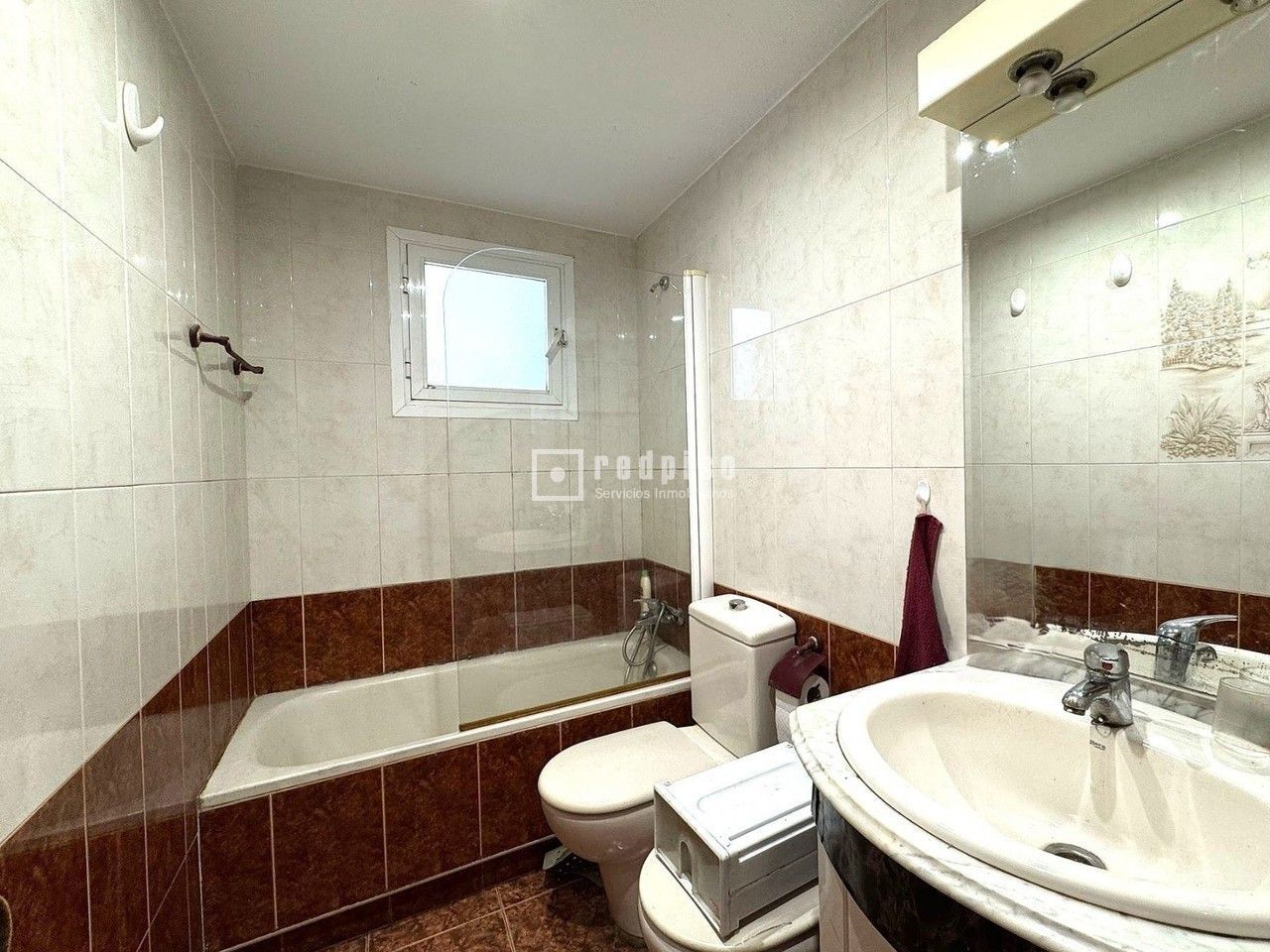 Piso en venta en  avenida de Zarauz, San Fernando de Henares, Madrid  10/18