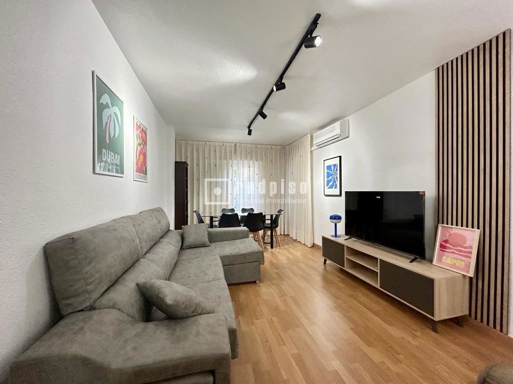 Piso en alquiler en  plaza del Pintor Mariano Ballester, Murcia  1/1