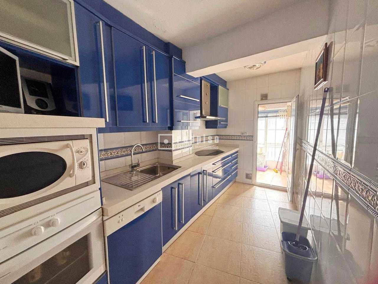 Piso en venta en paseo De La Estación, Talavera De La Reina, Toledo 4/13