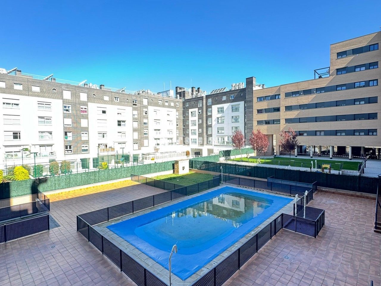 Piso en venta en calle Del Barranco Del Novillo, Villa De Vallecas, Madrid 9/11