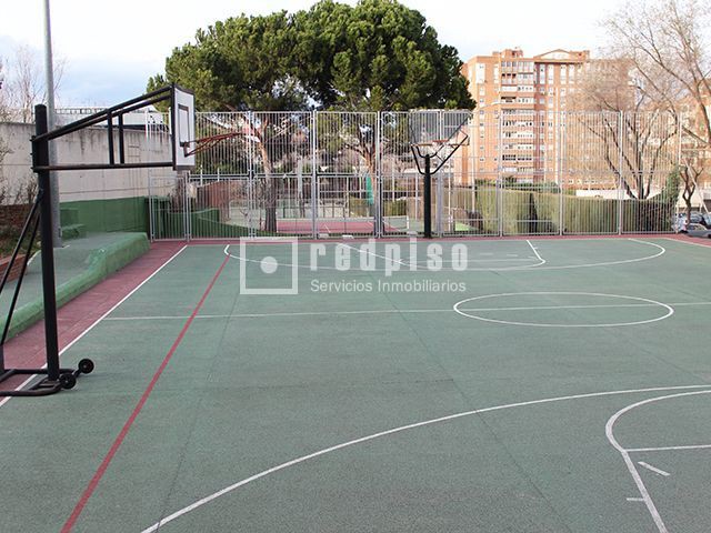 Piso en alquiler en carretera De Canillas, Madrid, Madrid 23/27