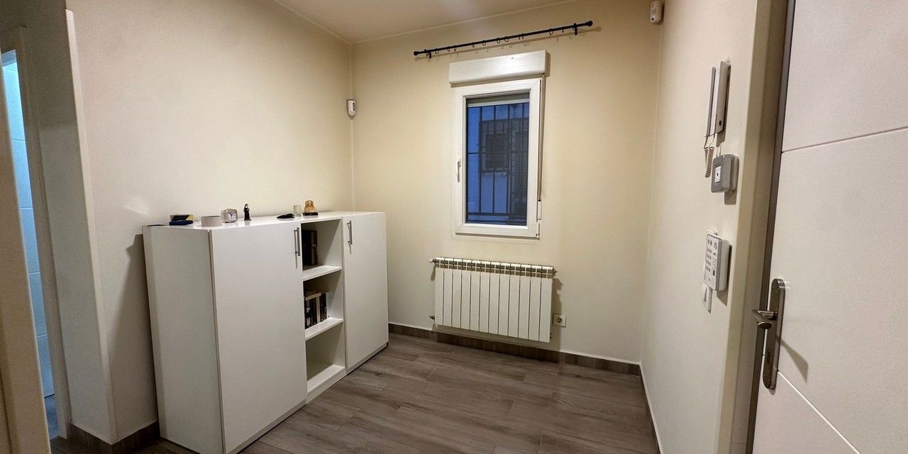 Piso en venta en  calle del Divino Vallés, Madrid  1/1