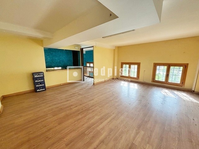 Local en venta en  avenida del Ejército, Guadalajara  1/1