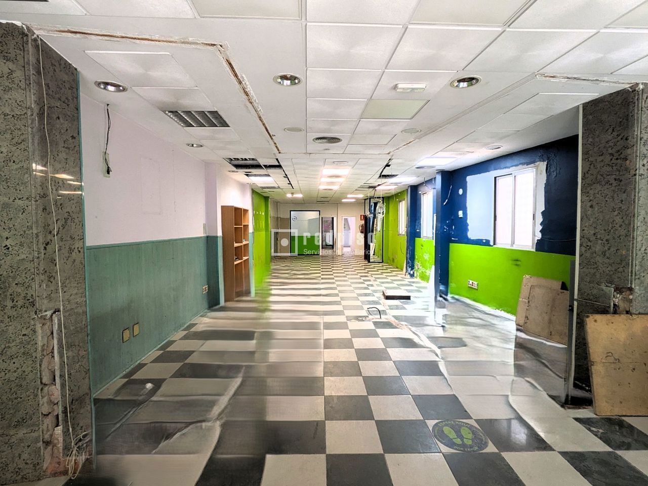 Local en alquiler en  calle de los Artistas, Madrid  1/1