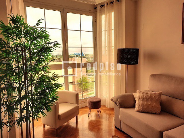 Piso en alquiler en  avenida de Isabel de Valois, Madrid  6/35