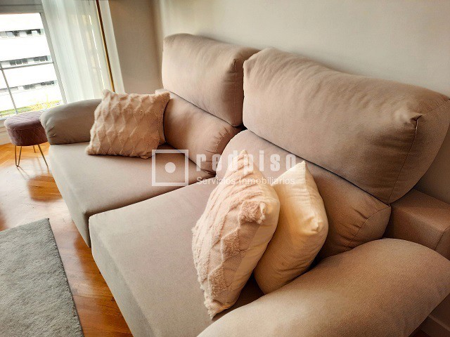 Piso en alquiler en  avenida de Isabel de Valois, Madrid  11/35