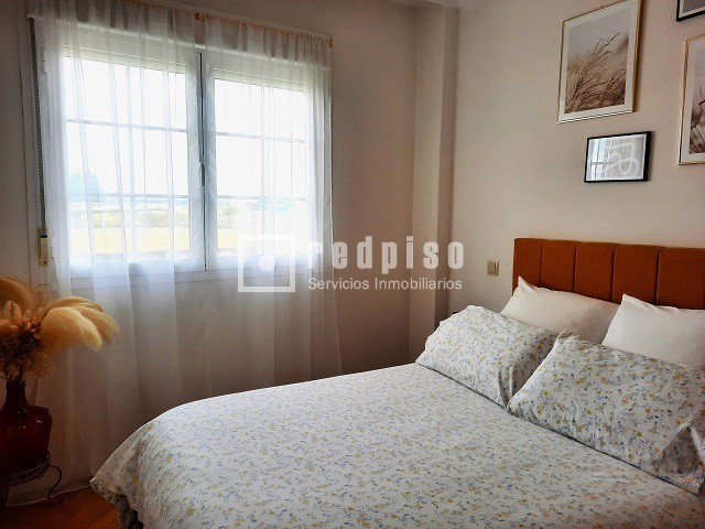 Piso en alquiler en  avenida de Isabel de Valois, Madrid  22/35