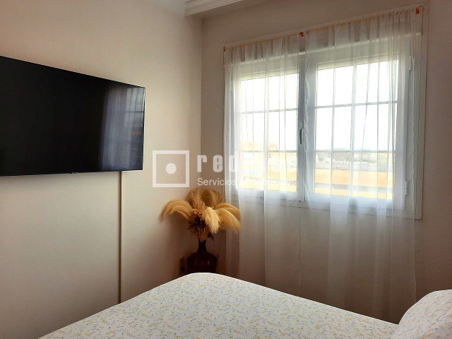 Piso en alquiler en  avenida de Isabel de Valois, Madrid  20/35