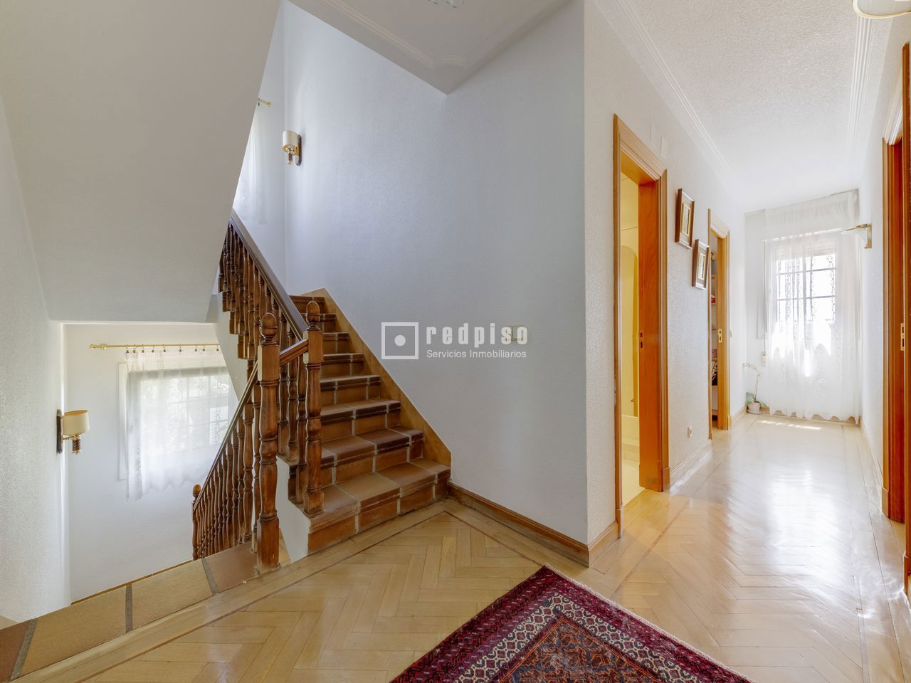 Casa en venta en Pozuelo De Alarcón, Madrid 42/87