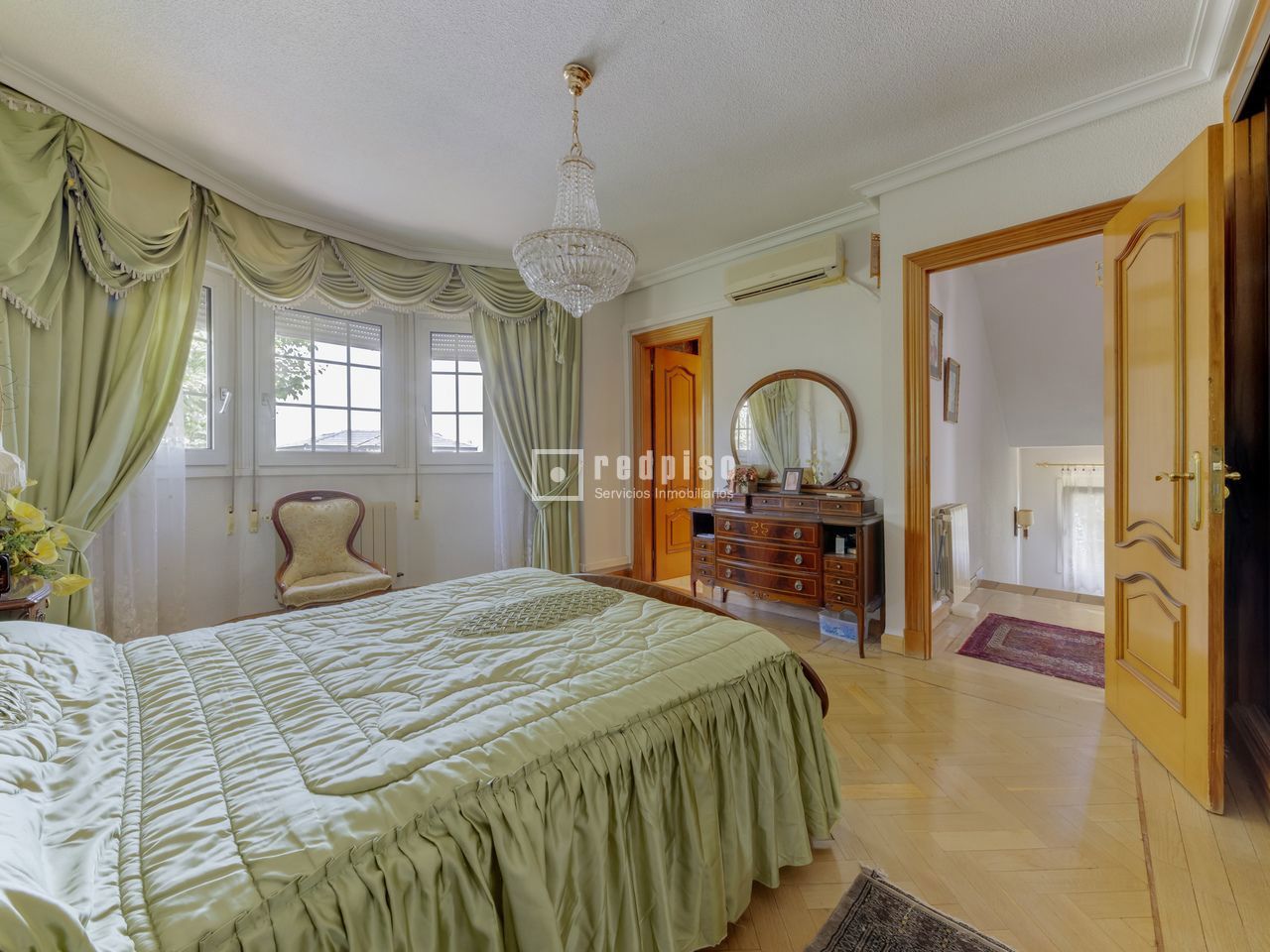 Casa en venta en Pozuelo De Alarcón, Madrid 45/87