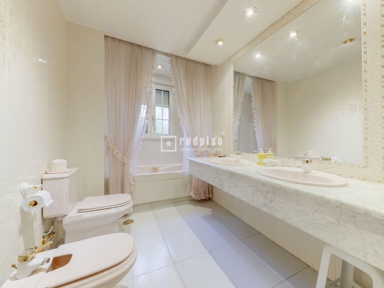 Casa en venta en Pozuelo De Alarcón, Madrid 55/87