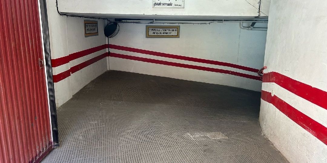 Parking en alquiler en  calle de Lérida, Alicante (Alacant), Alicante  1/1