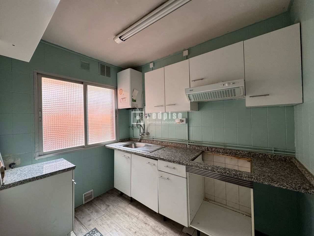 Piso en venta en  calle de la Presa, 45, San Fernando de Henares, Madrid  7/21