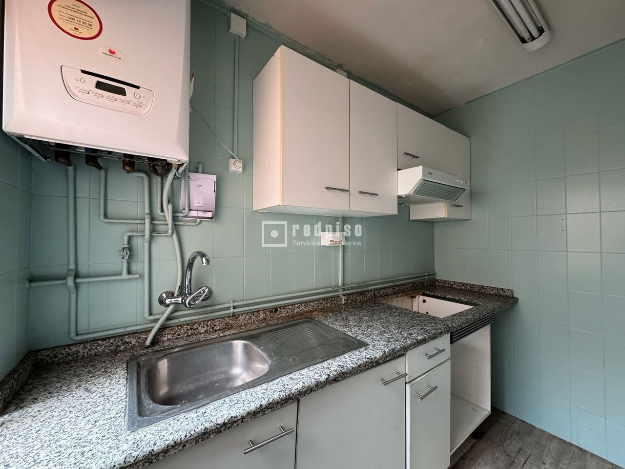 Piso en venta en  calle de la Presa, 45, San Fernando de Henares, Madrid  9/21