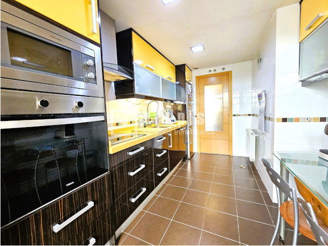 Piso en venta en Parla, Madrid 9/23